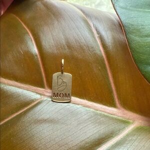 14k Yellow Gold 'Boy Mom' Pendant